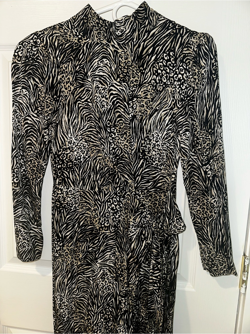Vintage Women’s Mock Neck Animal Print Wrap collar dress - Black & Cream